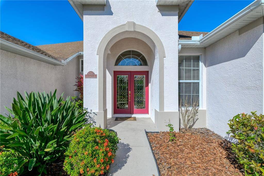 Sarasota, FL 34243,5232 CREEKSIDE TRL