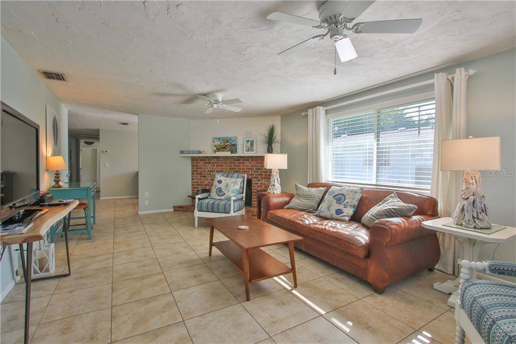 Longboat Key, FL 34228,720 FOX ST