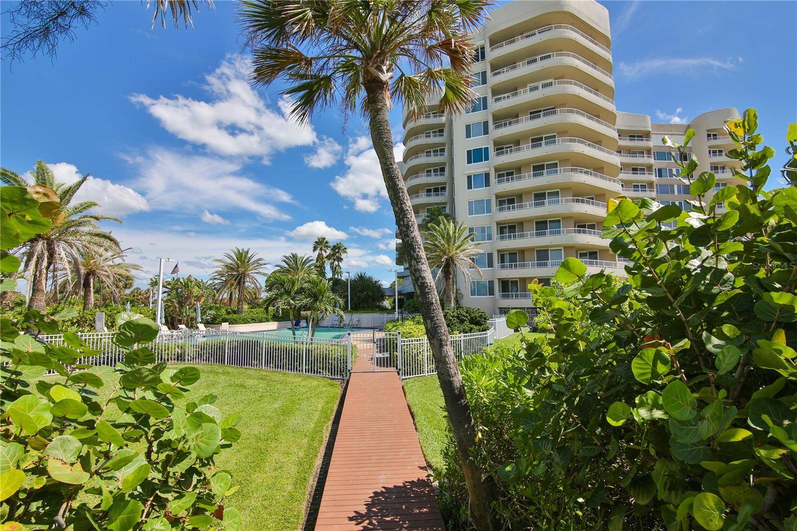 Longboat Key, FL 34228,775 LONGBOAT CLUB RD #405