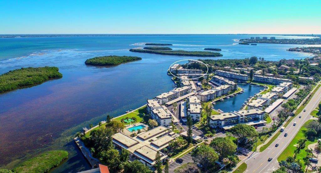 Longboat Key, FL 34228,4320 FALMOUTH DR #B203