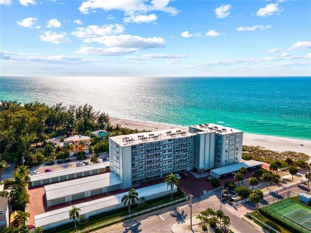 Holmes Beach, FL 34217,5200 GULF DR #205