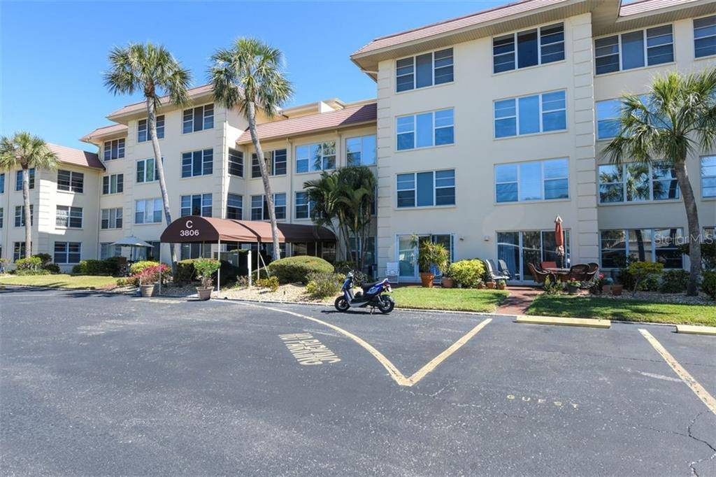 Longboat Key, FL 34228,3806 GULF OF MEXICO DR #C311