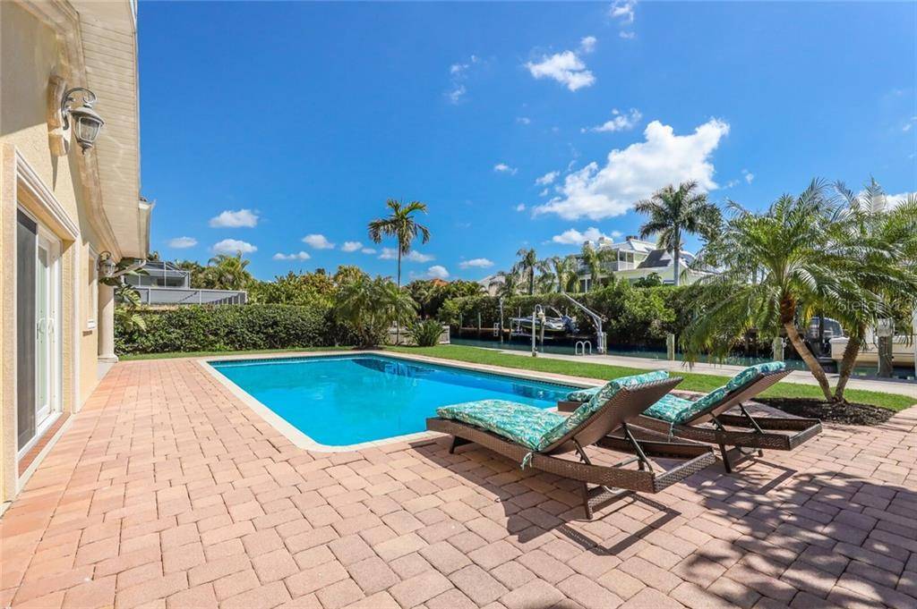 Longboat Key, FL 34228,624 MARBURY LN