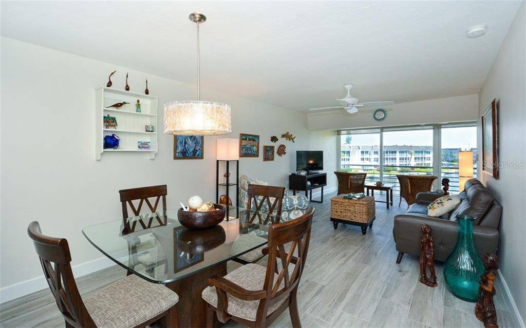 Longboat Key, FL 34228,4350 CHATHAM DR #E307