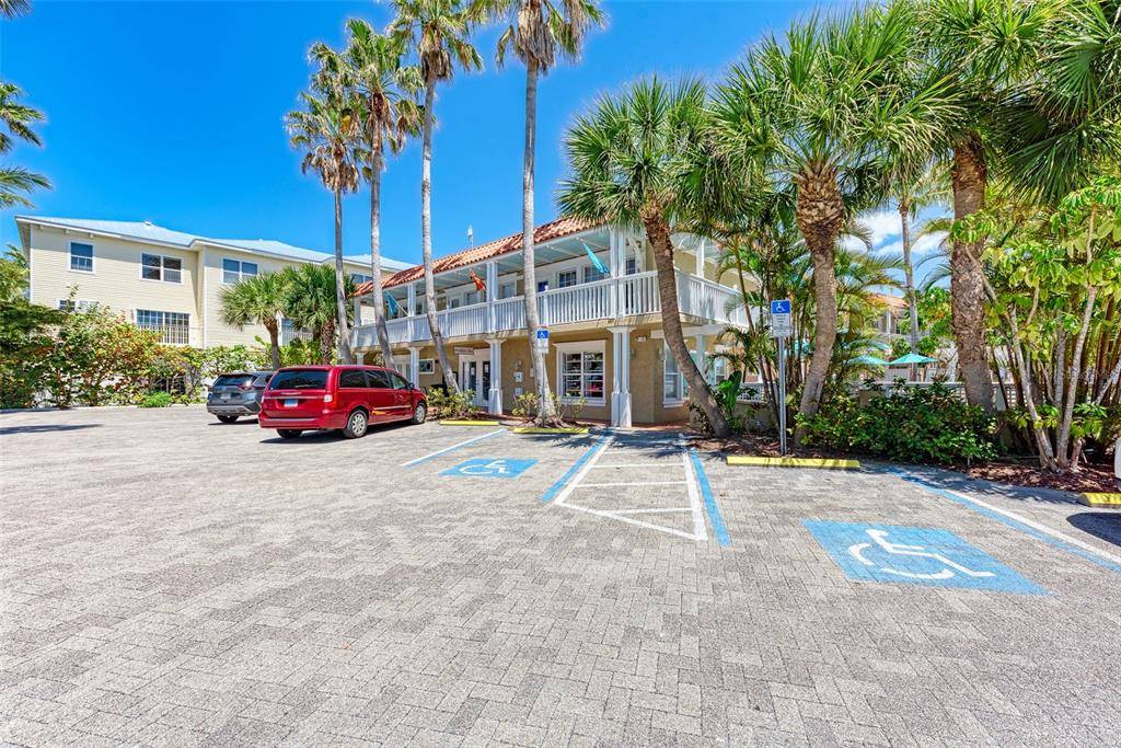 Bradenton Beach, FL 34217,1325 GULF DR N #220