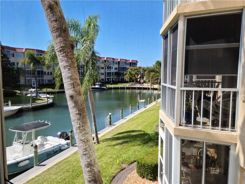 Sarasota, FL 34242,1250 N PORTOFINO DR #203MAR