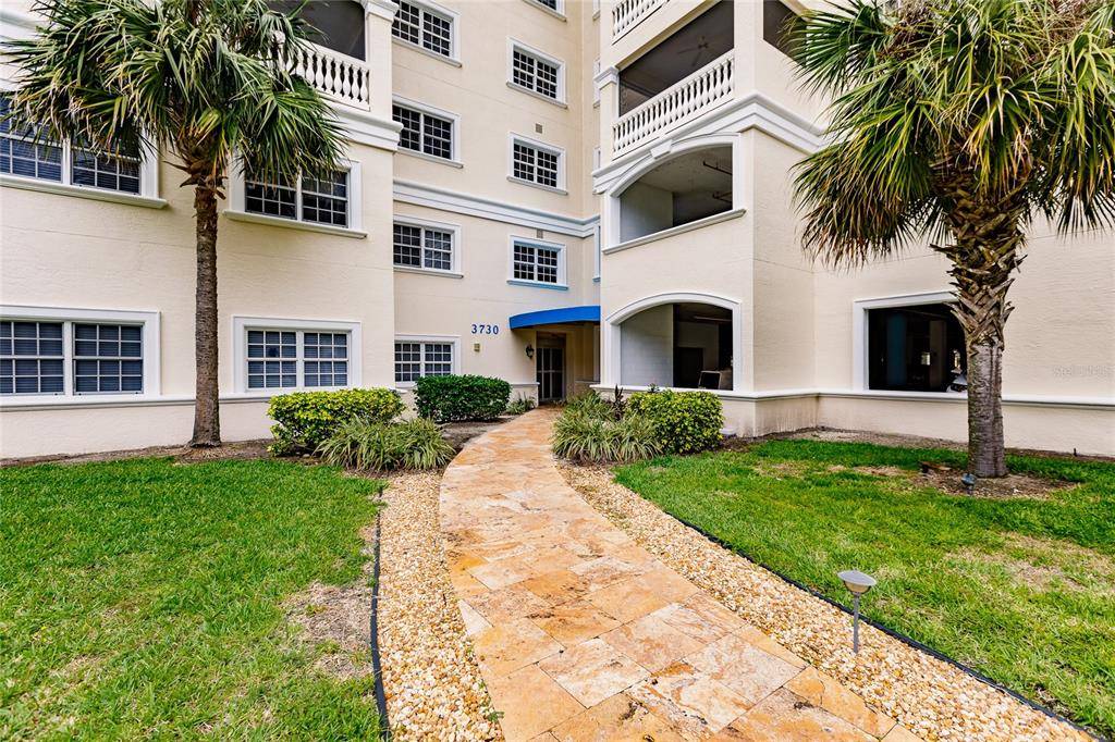 Venice, FL 34293,3730 CADBURY CIR #330