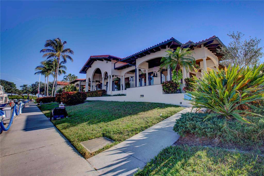 Longboat Key, FL 34228,2800 HARBOURSIDE DR #F-04