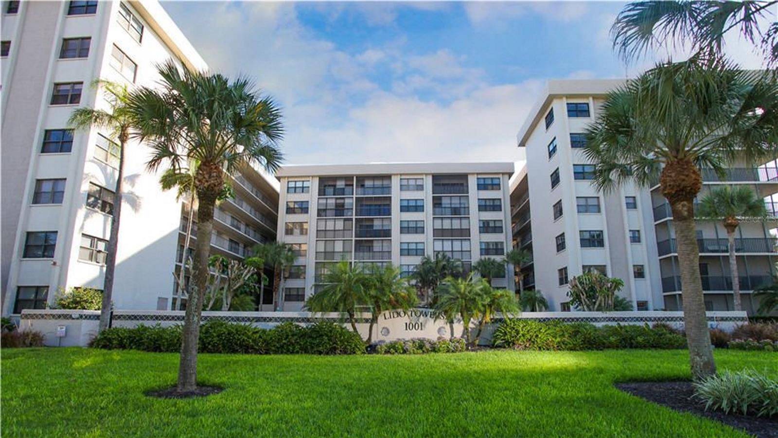Sarasota, FL 34236,1001 BENJAMIN FRANKLIN DR #212