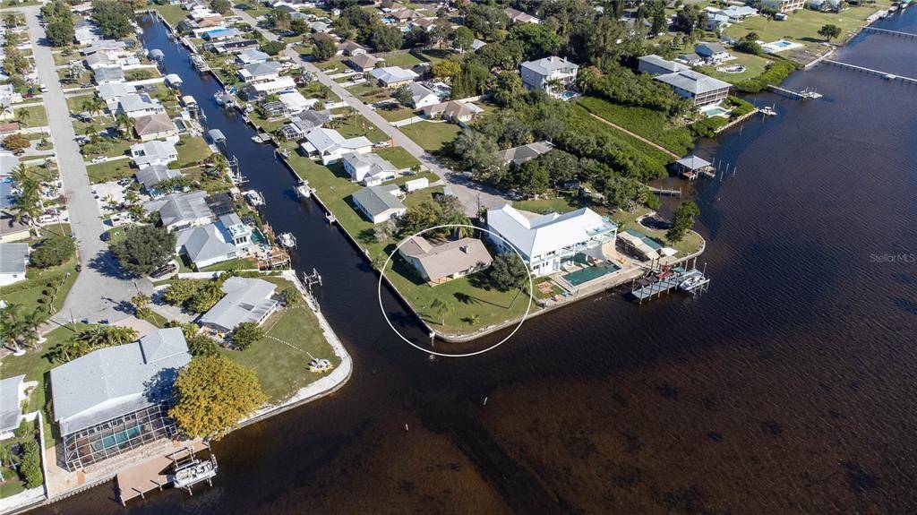 Ellenton, FL 34222,607 CAMELLIA AVE