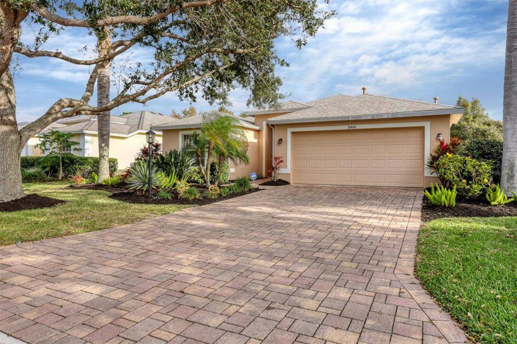 Sarasota, FL 34243,5068 CREEKSIDE TRL