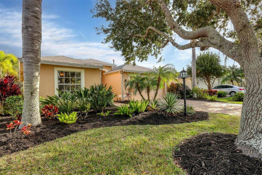 Sarasota, FL 34243,5068 CREEKSIDE TRL