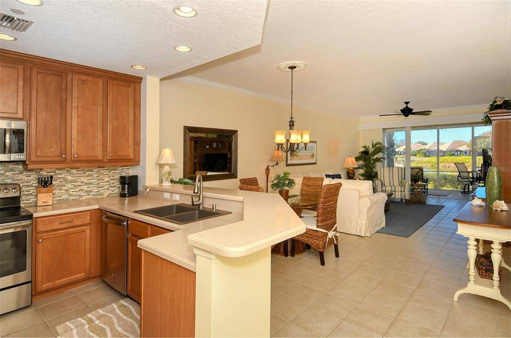 Lakewood Ranch, FL 34202,8406 WETHERSFIELD RUN #102