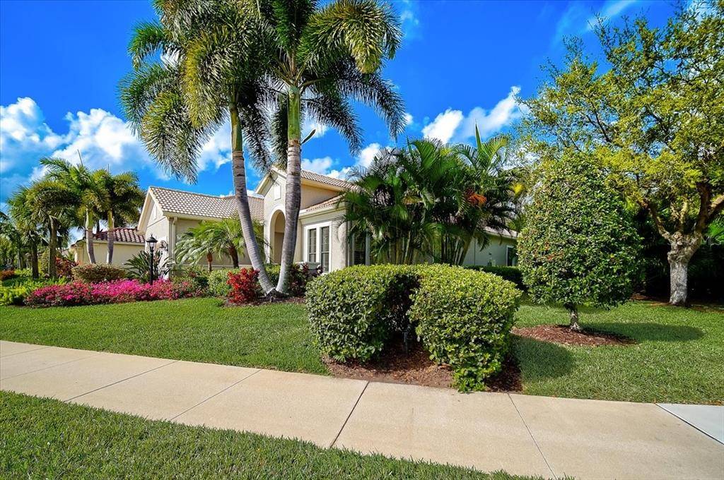 Lakewood Ranch, FL 34202,7210 LAKE FOREST GLN