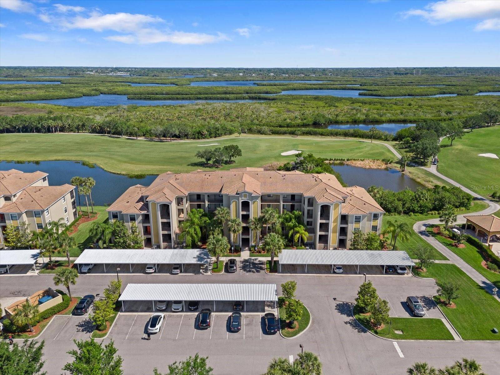 Bradenton, FL 34212,7121 RIVER HAMMOCK DR #203