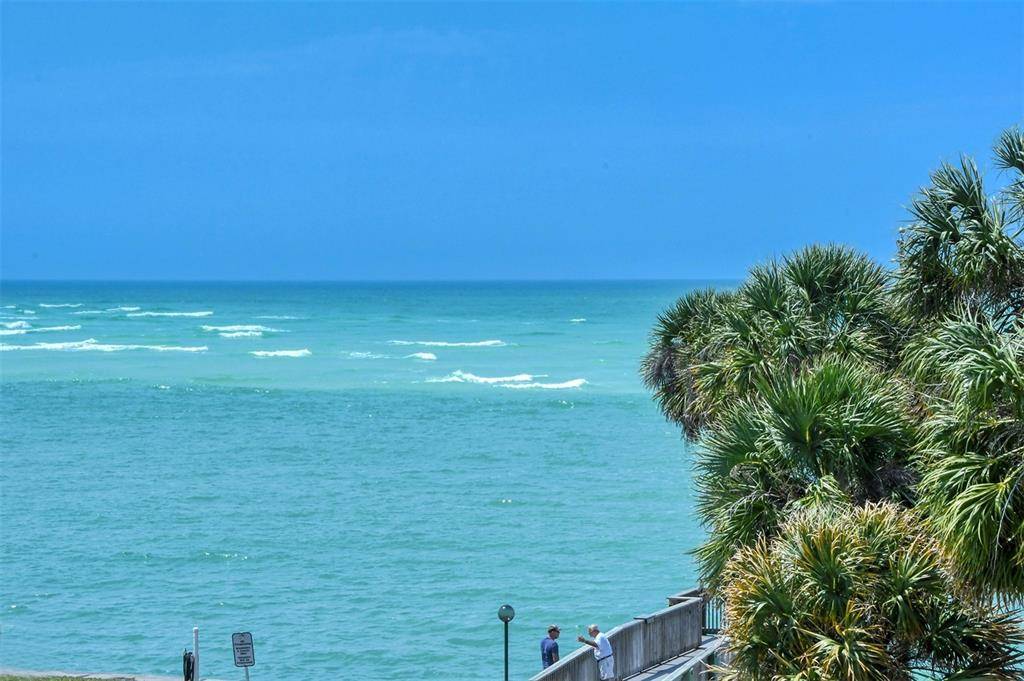 Sarasota, FL 34242,4822 OCEAN BLVD #3B