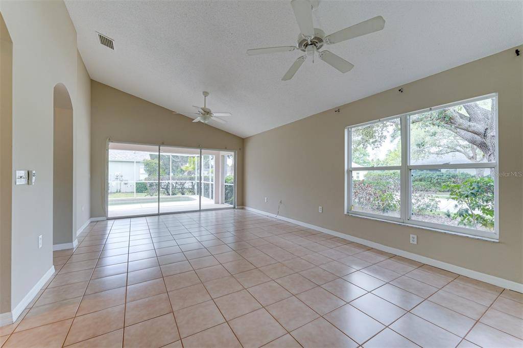 Lakewood Ranch, FL 34202,12102 WINDING WOODS WAY