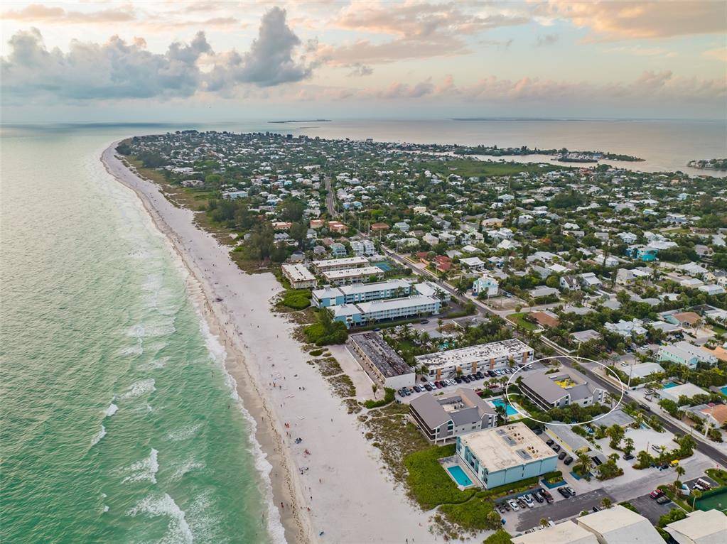Holmes Beach, FL 34217,6812 GULF DR