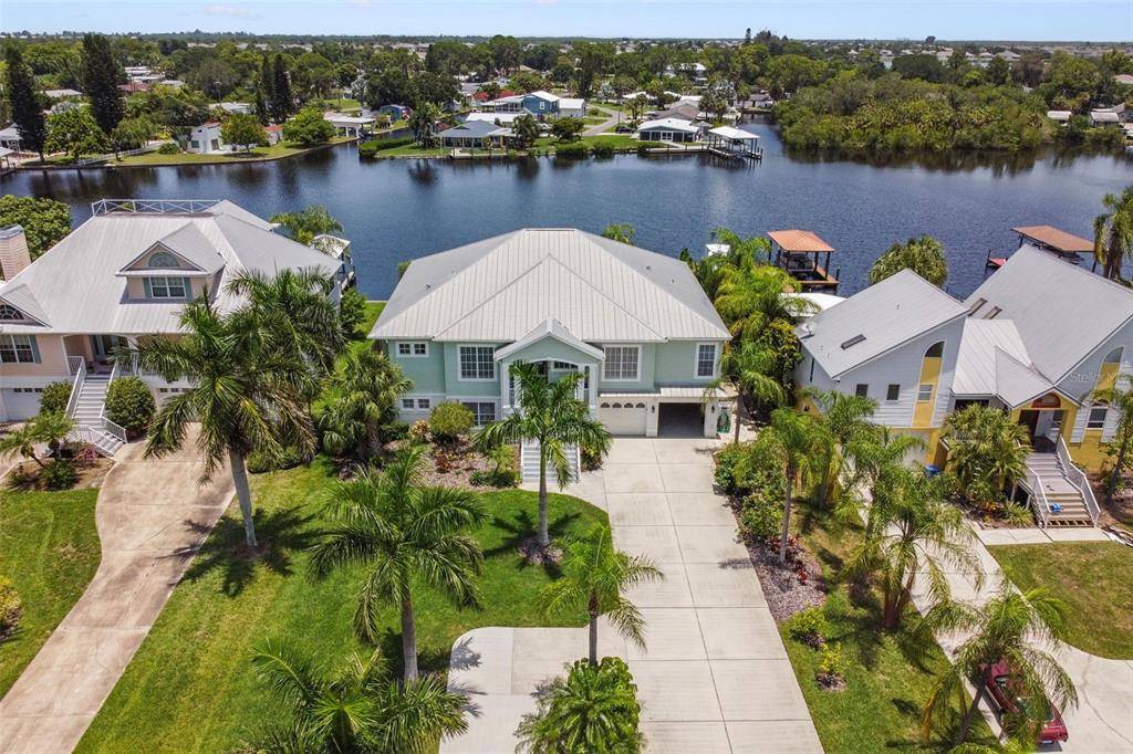 Ruskin, FL 33570,1419 DEIRDRE DR