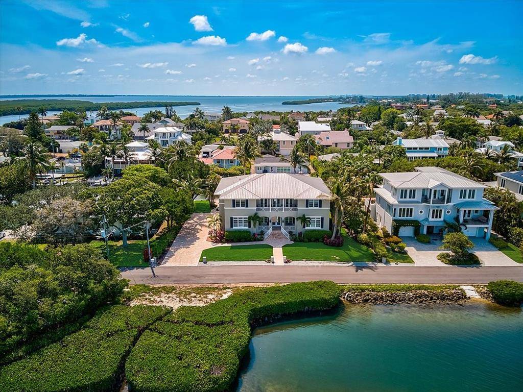 Longboat Key, FL 34228,700 LYONS LN