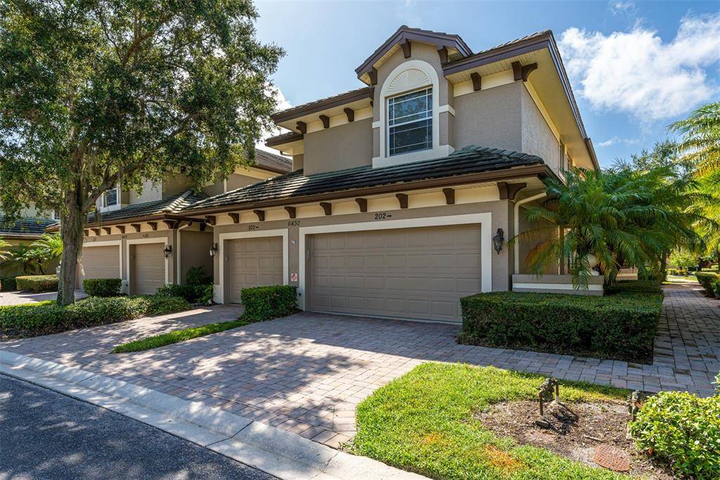 Lakewood Ranch, FL 34202,6430 MOORINGS POINT CIR #102