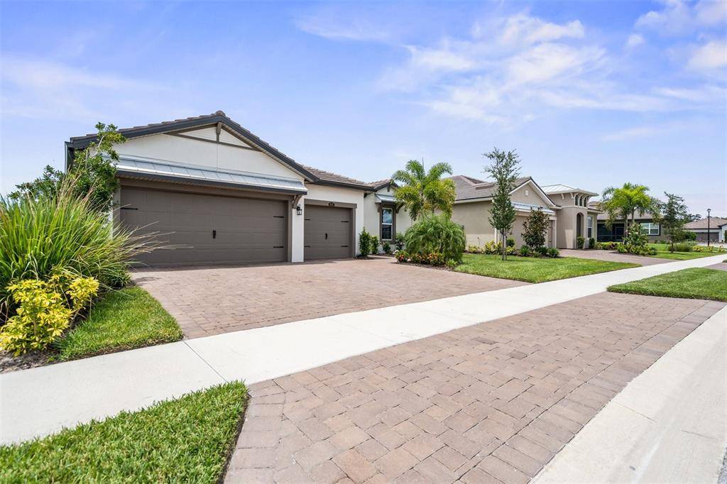 Sarasota, FL 34238,8605 SUNDANCE LOOP