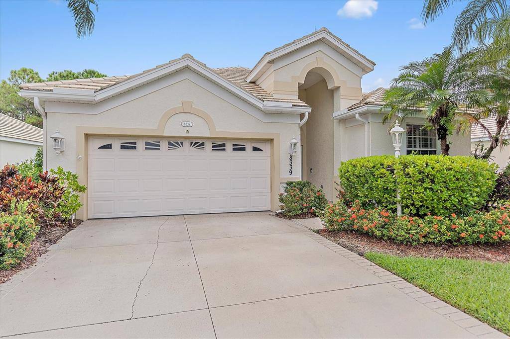 Lakewood Ranch, FL 34202,8339 WHISPERING WOODS CT