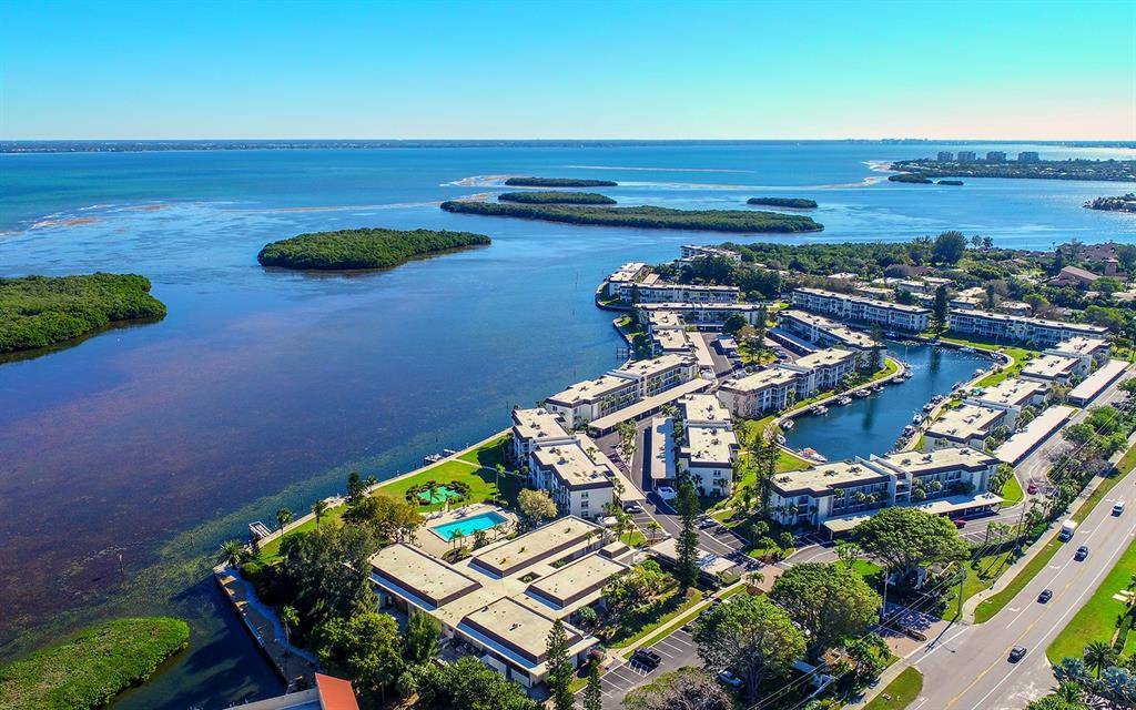 Longboat Key, FL 34228,4370 CHATHAM DR #306