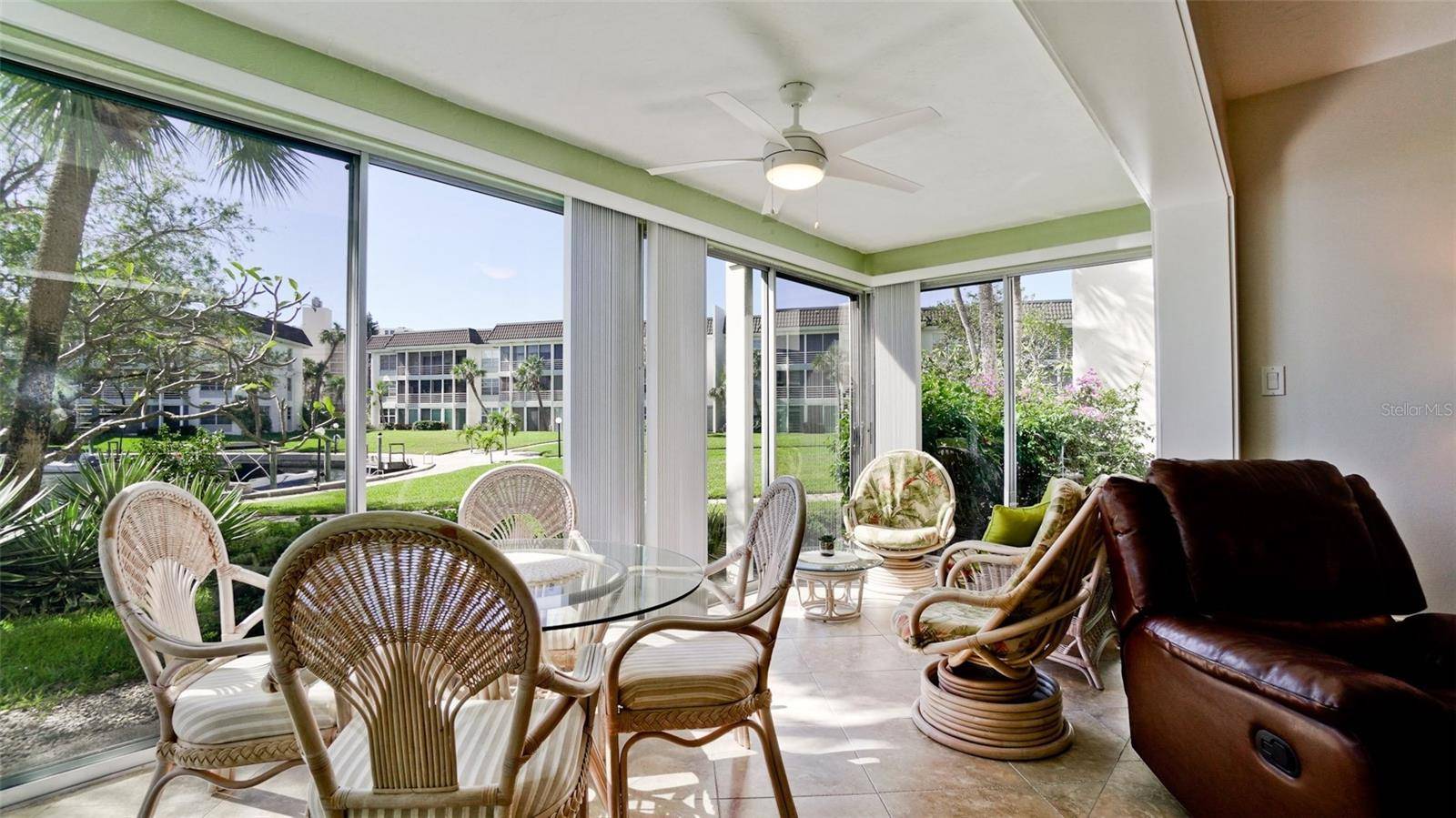 Longboat Key, FL 34228,4380 EXETER DR #H-103