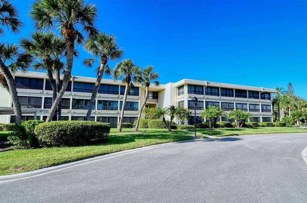 Sarasota, FL 34242,225 HOURGLASS WAY #208