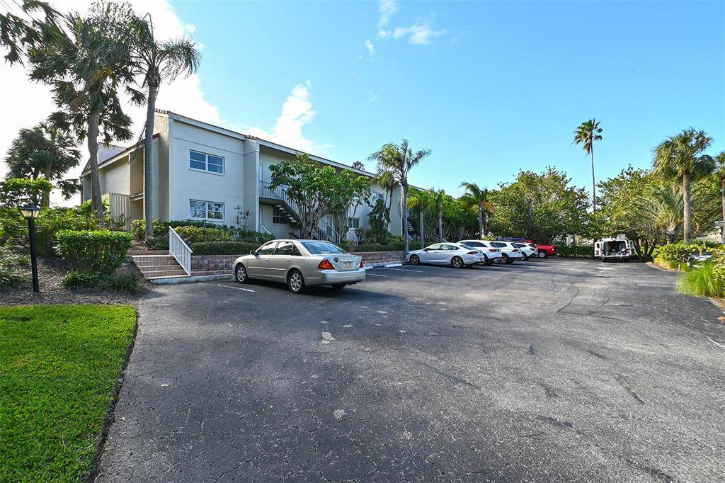 Longboat Key, FL 34228,7001 GULF OF MEXICO DR #14