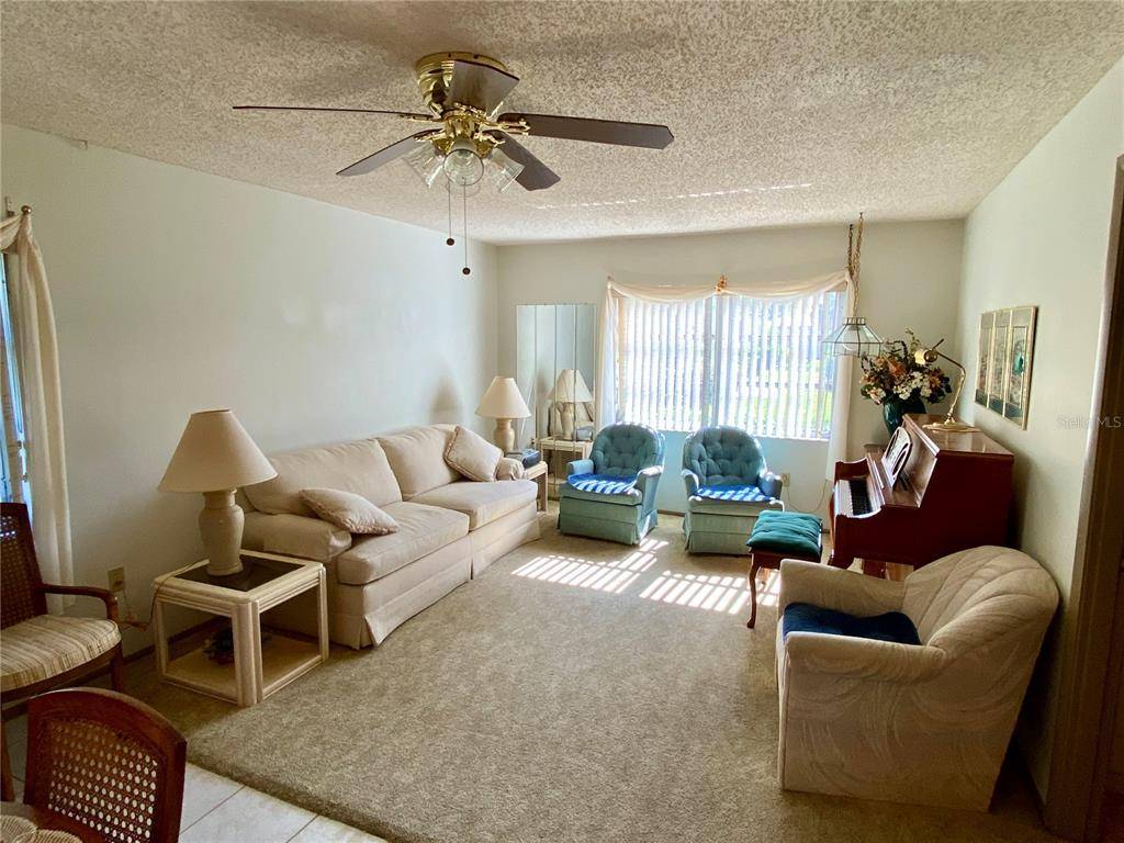 Bradenton, FL 34205,390 301 BLVD W #3A