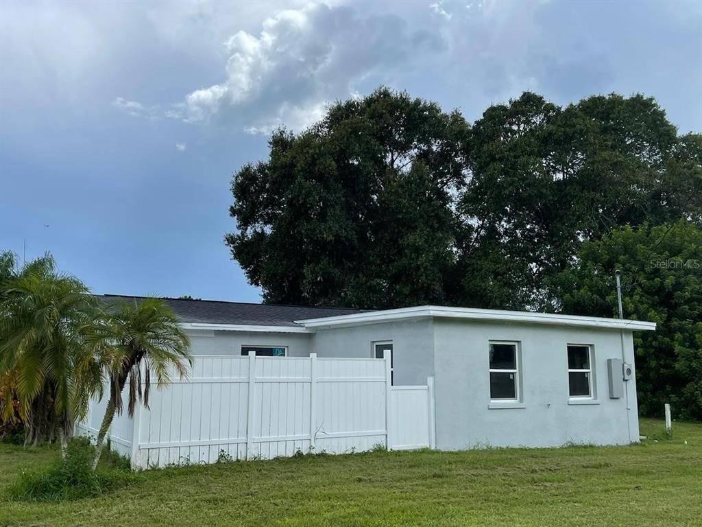 Punta Gorda, FL 33982,1519 LINDSAY AVE