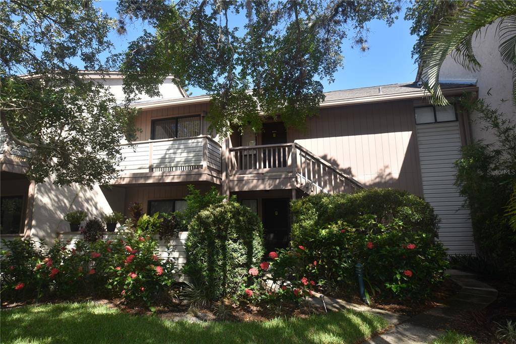 Sarasota, FL 34231,1637 BROOKHOUSE CT #BR243