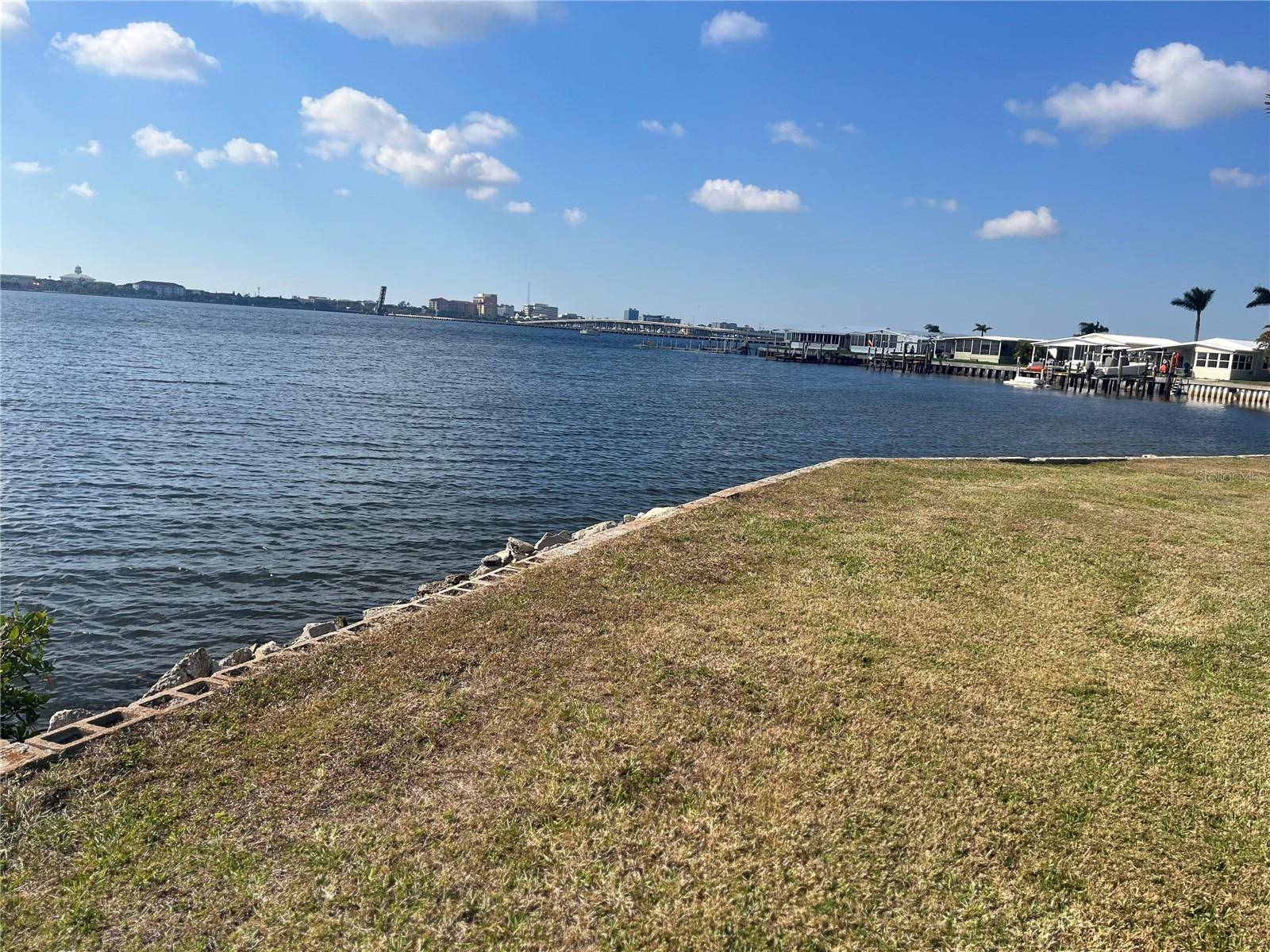 Palmetto, FL 34221,40 ILLINOIS ST