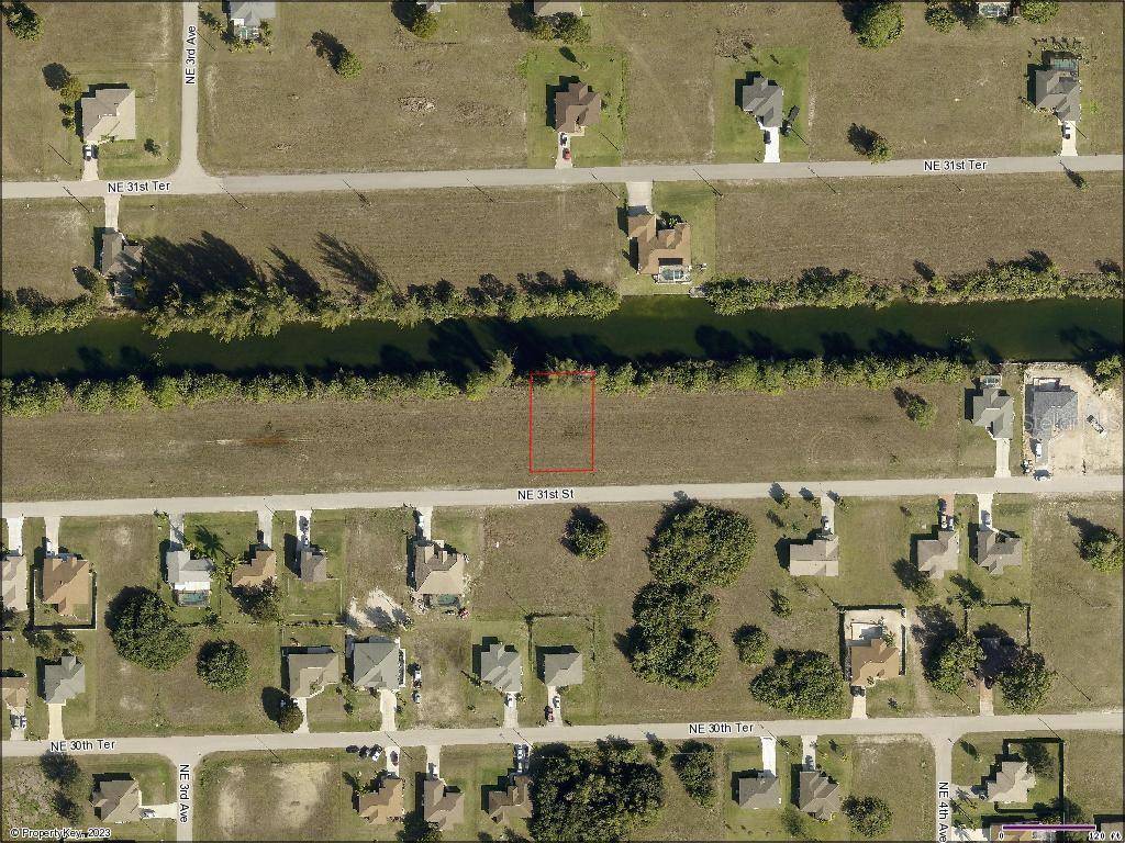 Cape Coral, FL 33909,323 NE 31ST ST