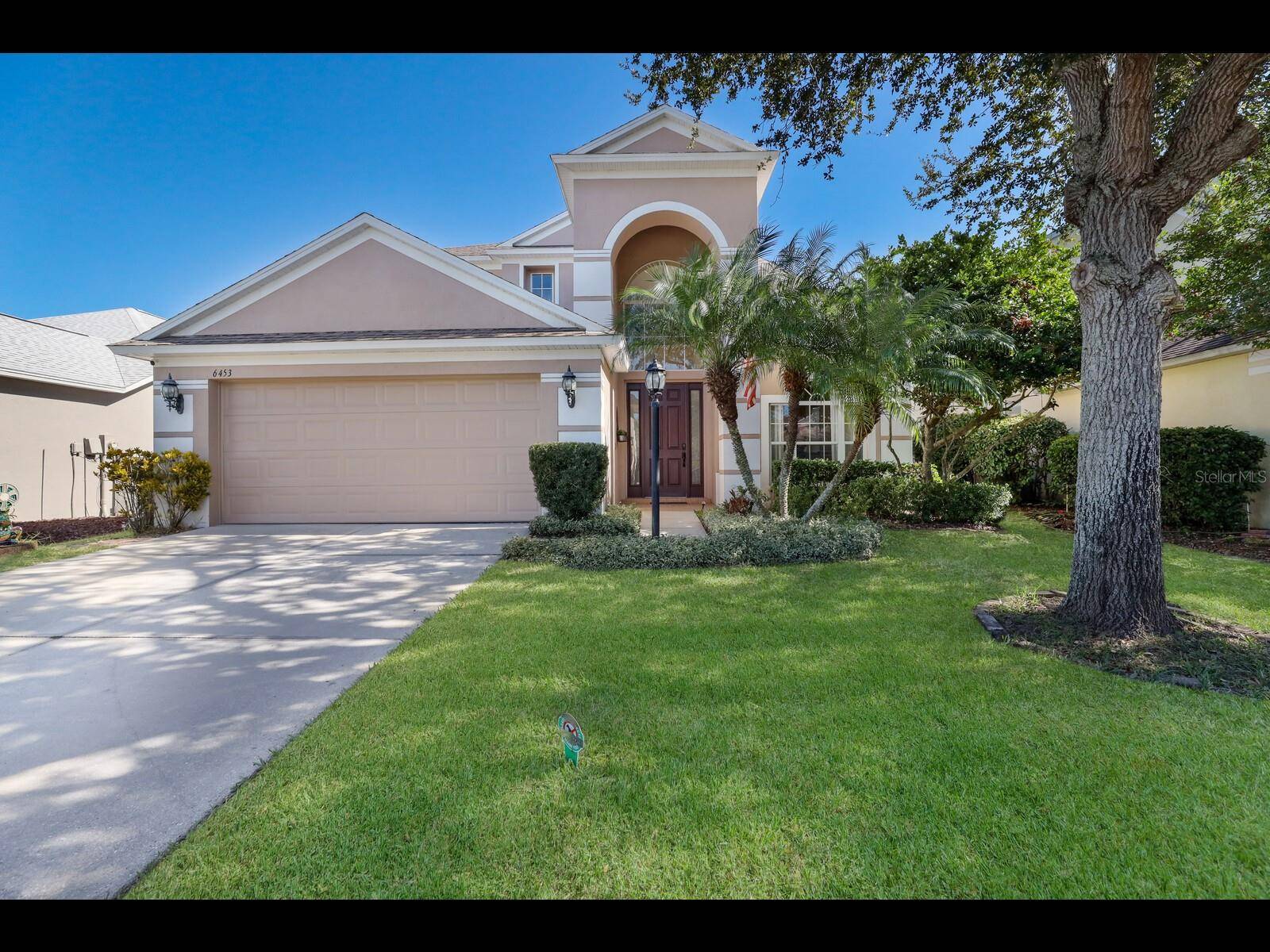 Lakewood Ranch, FL 34202,6453 BLUE GROSBEAK CIR