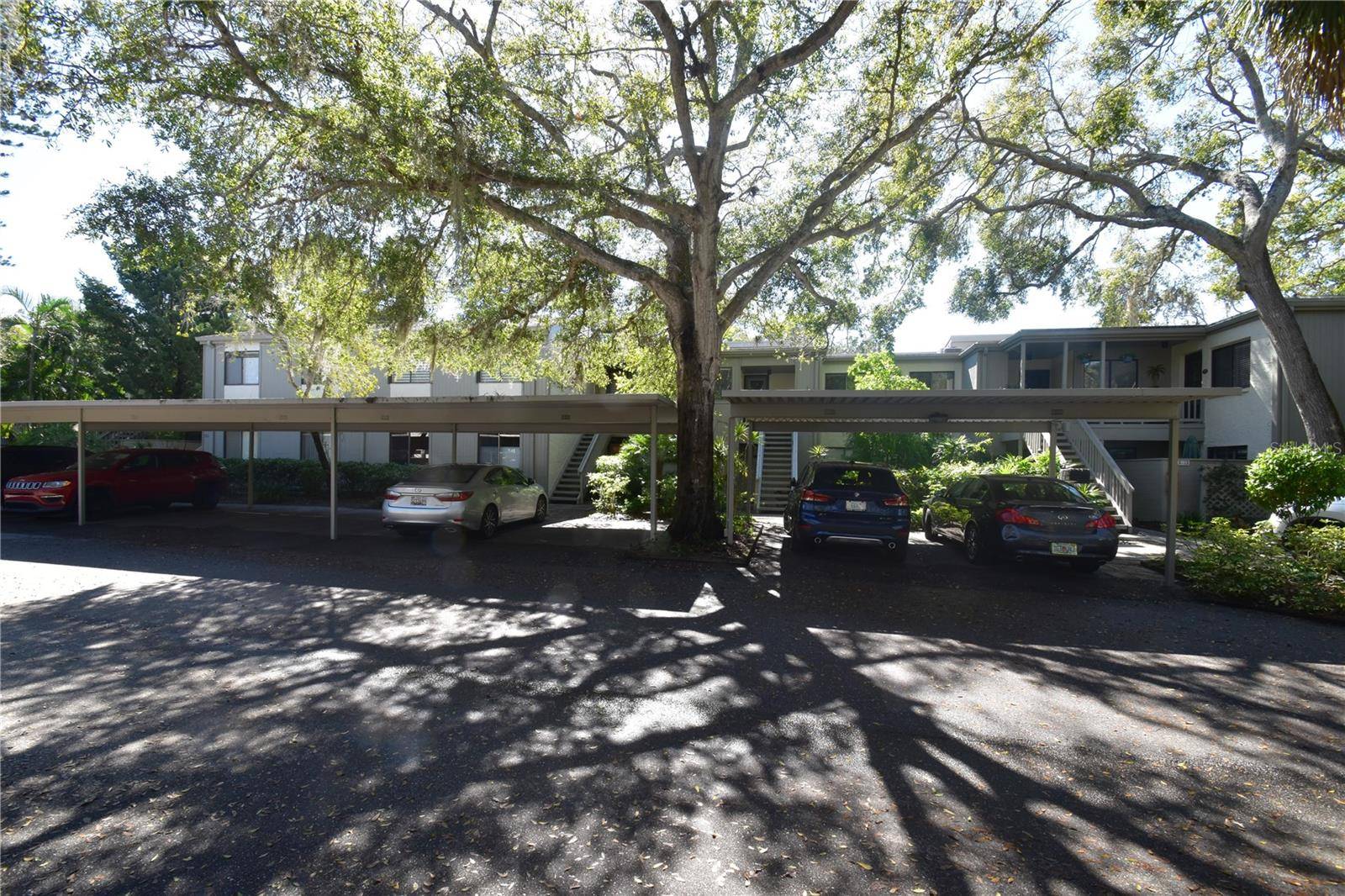 Sarasota, FL 34231,1620 BOATHOUSE CIR #GR104
