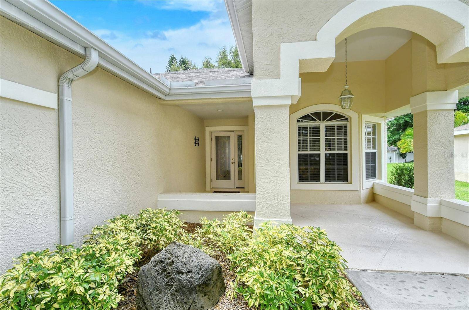 Sarasota, FL 34243,7436 ELEANOR CIR #92