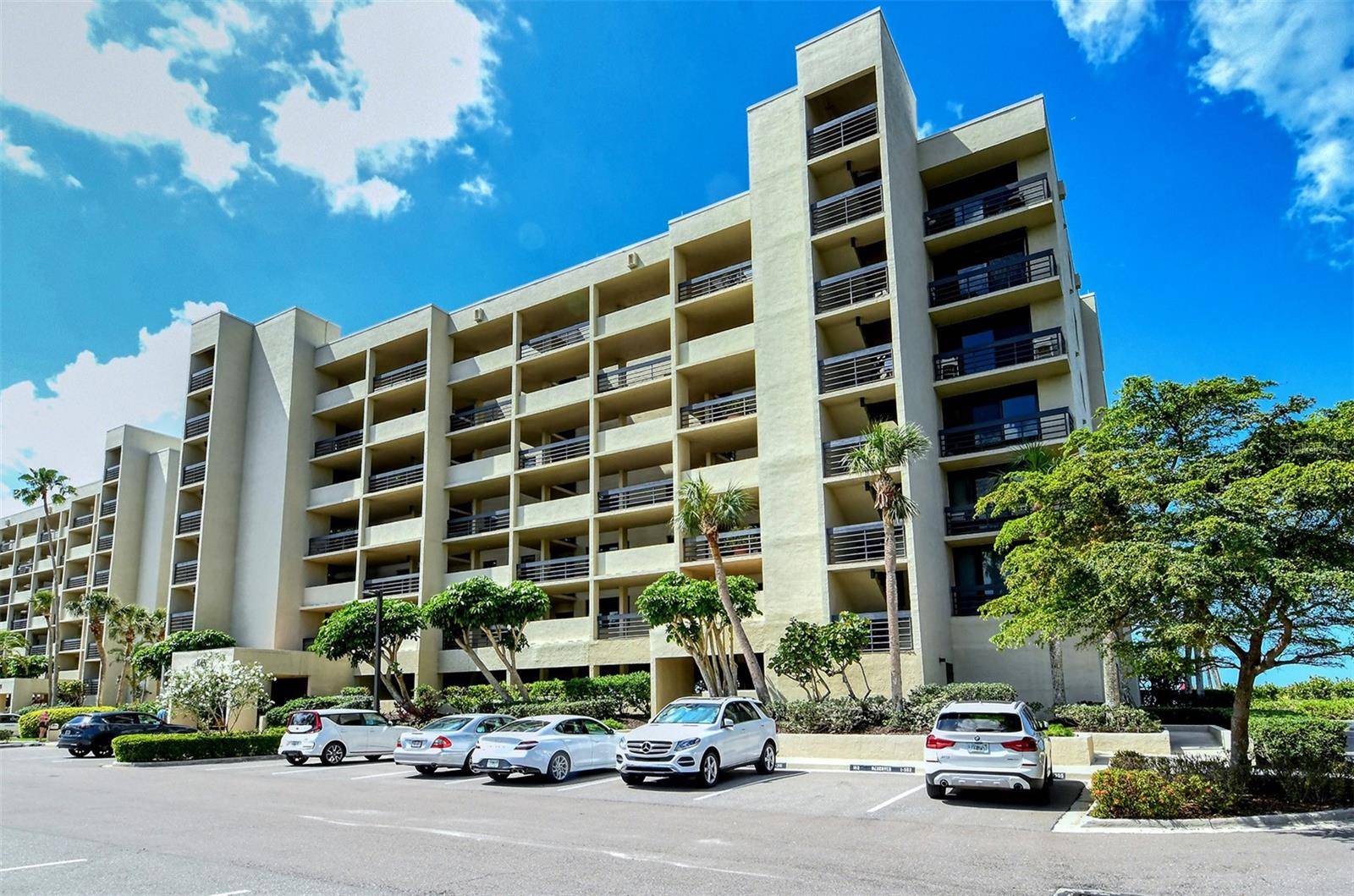 Longboat Key, FL 34228,1145 GULF OF MEXICO DR #505