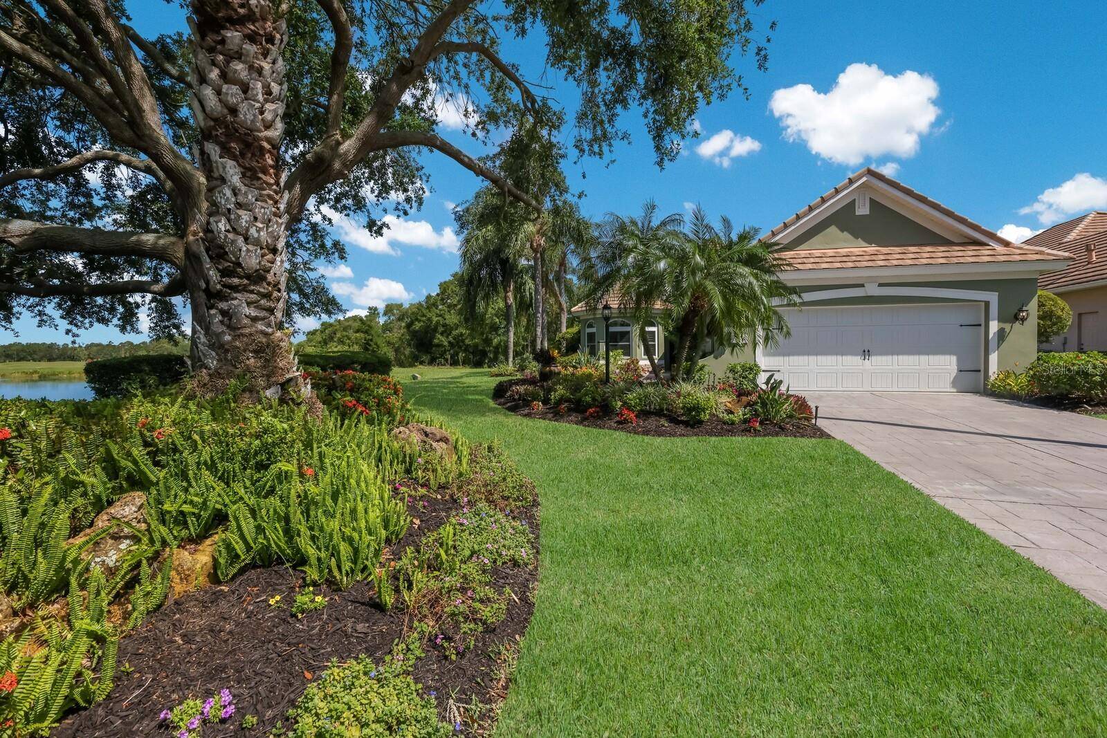 Lakewood Ranch, FL 34202,6505 OAKLAND HILLS DR