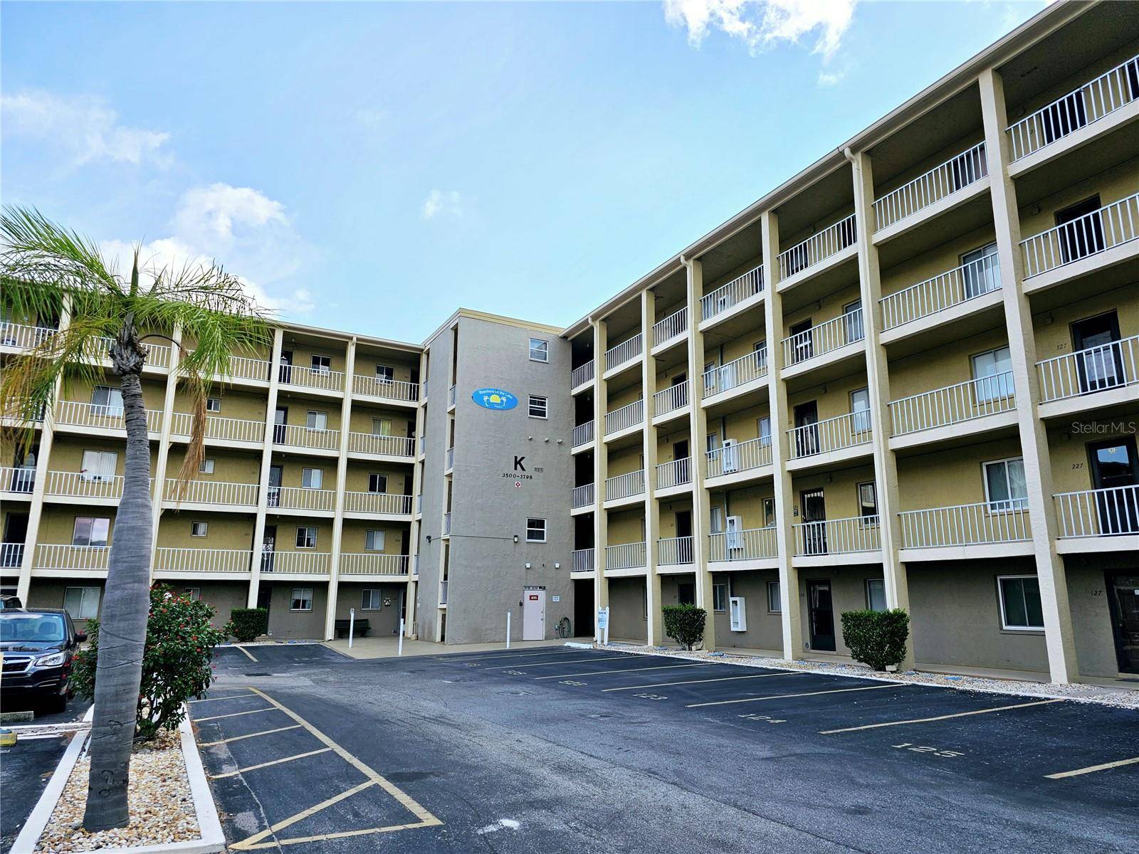 Bradenton, FL 34205,3528 LAKE BAYSHORE DR #115