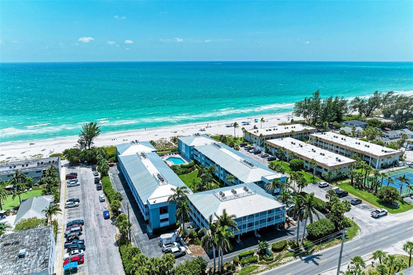 Holmes Beach, FL 34217,7000 GULF DR #208