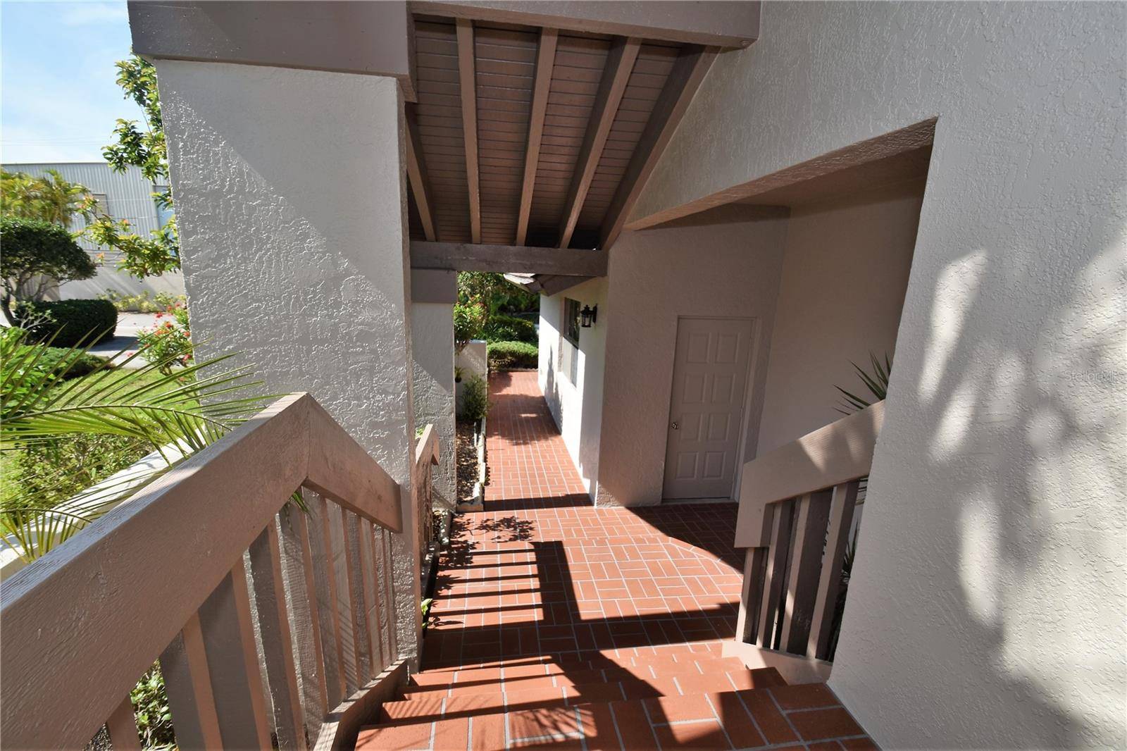 Sarasota, FL 34231,1631 STARLING DR #204
