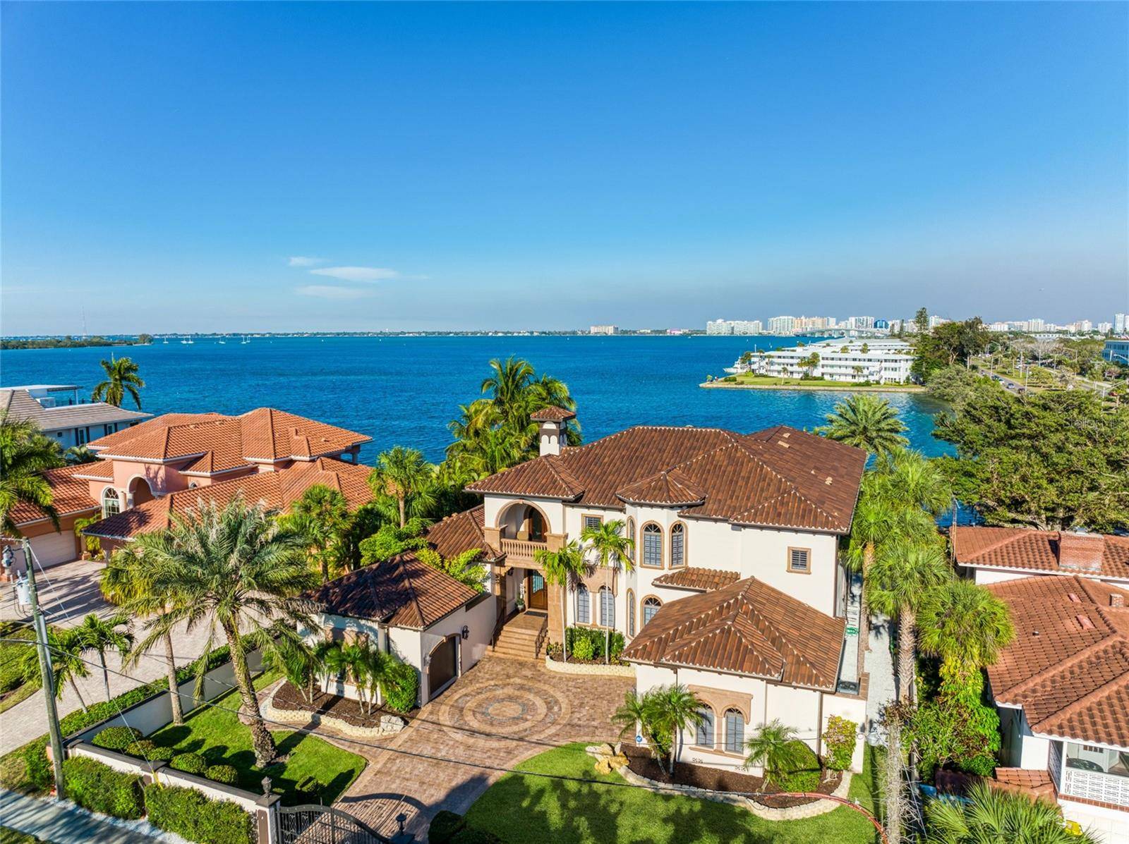 Sarasota, FL 34236,14 N WASHINGTON DR
