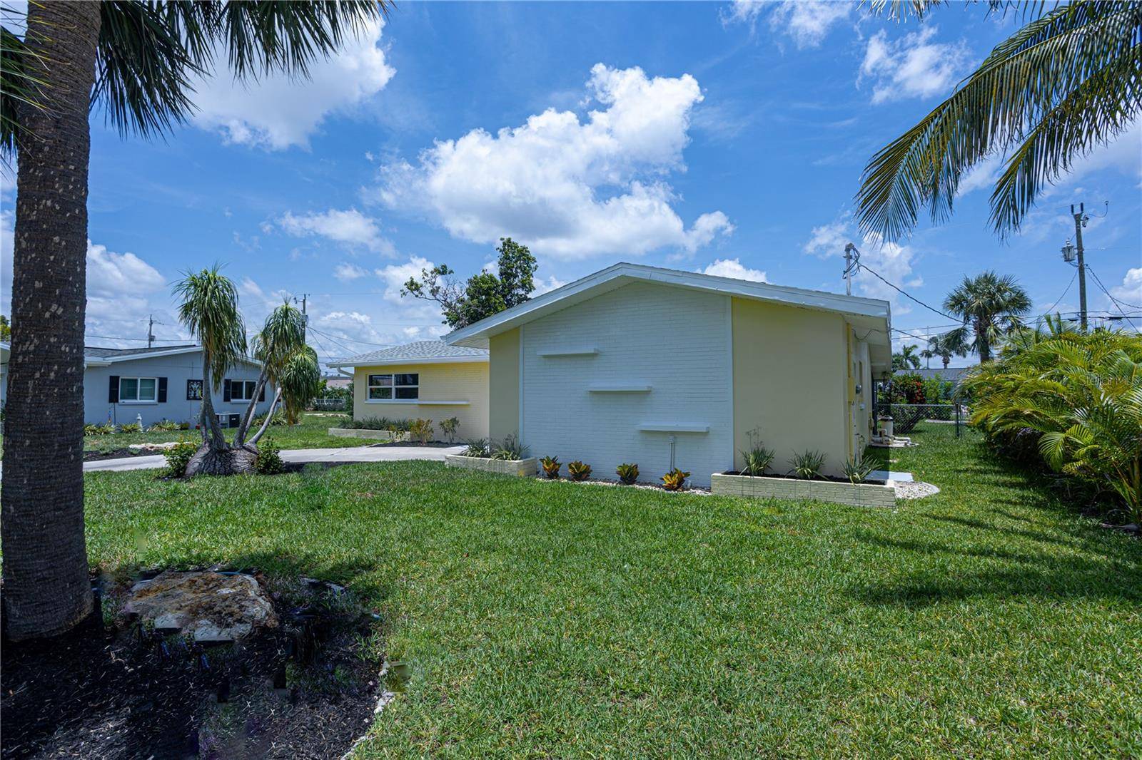 Cape Coral, FL 33904,4911 EDITH ESPLANADE