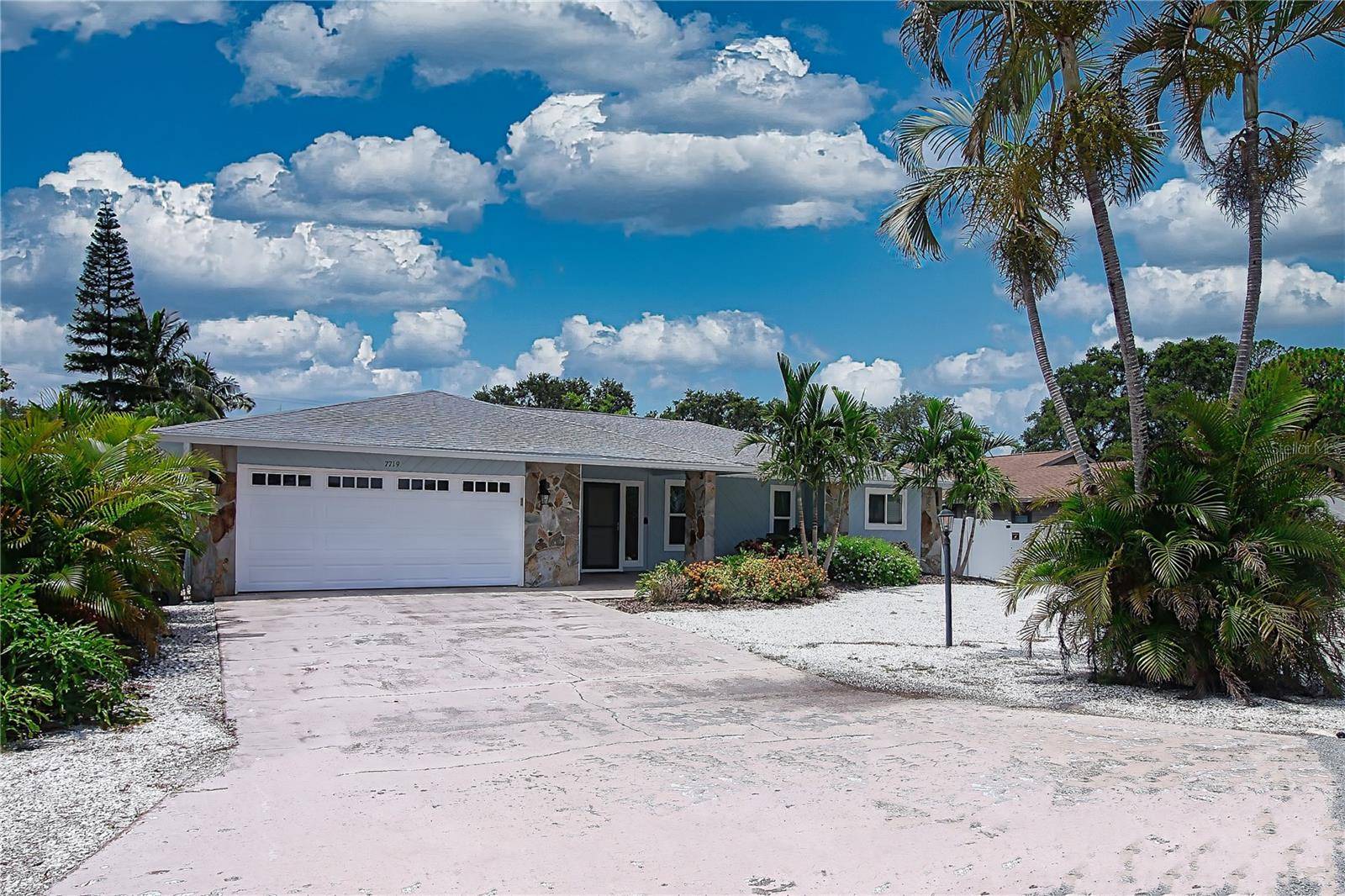 Bradenton, FL 34209,7719 25TH AVE W