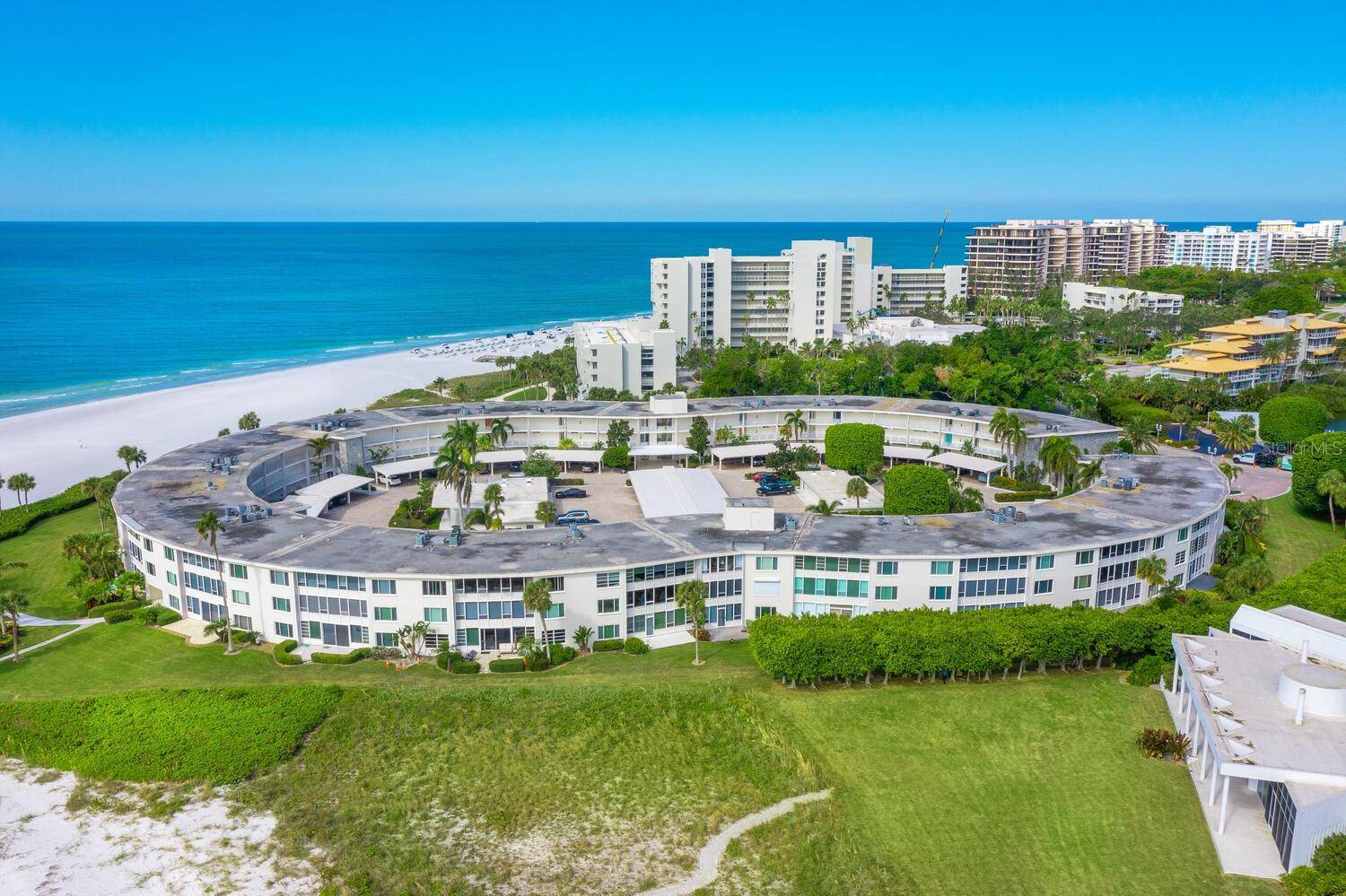 Longboat Key, FL 34228,100 SANDS POINT RD #225