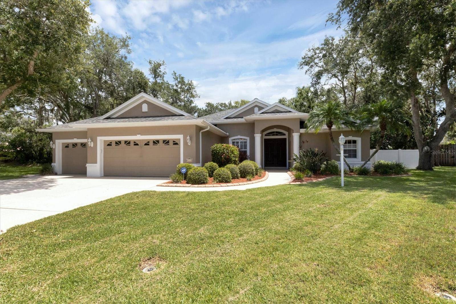 Sarasota, FL 34240,6733 WILLOW POND LN