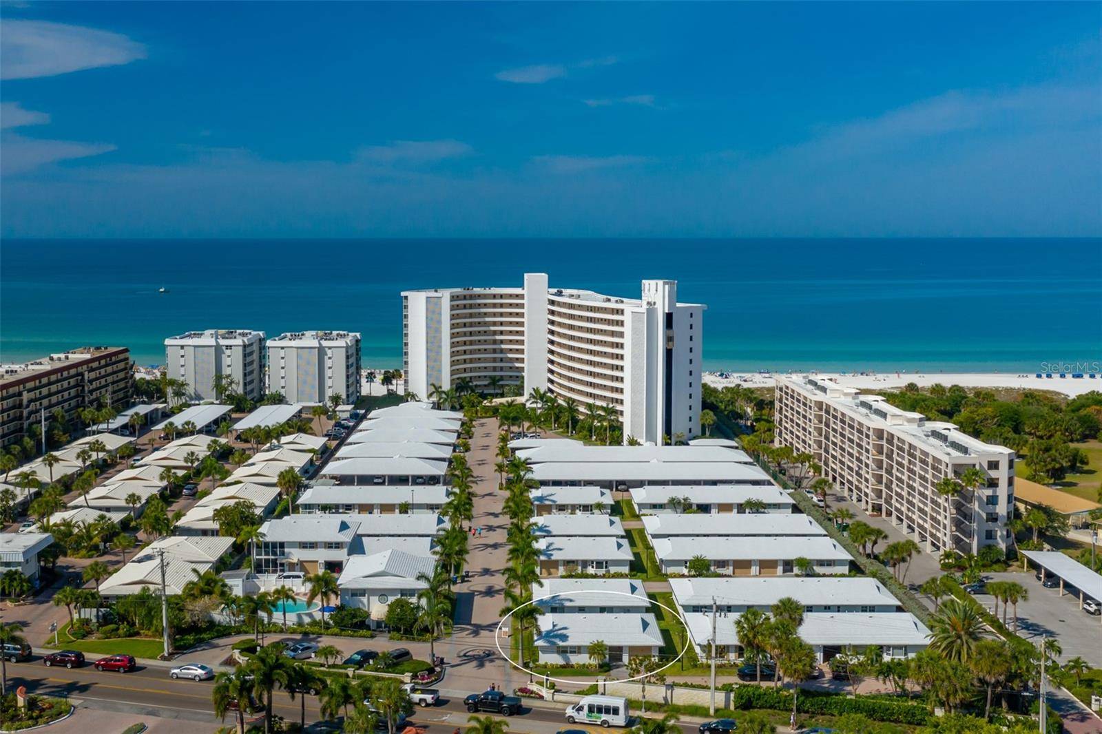 Sarasota, FL 34242,6300 MIDNIGHT PASS RD #4